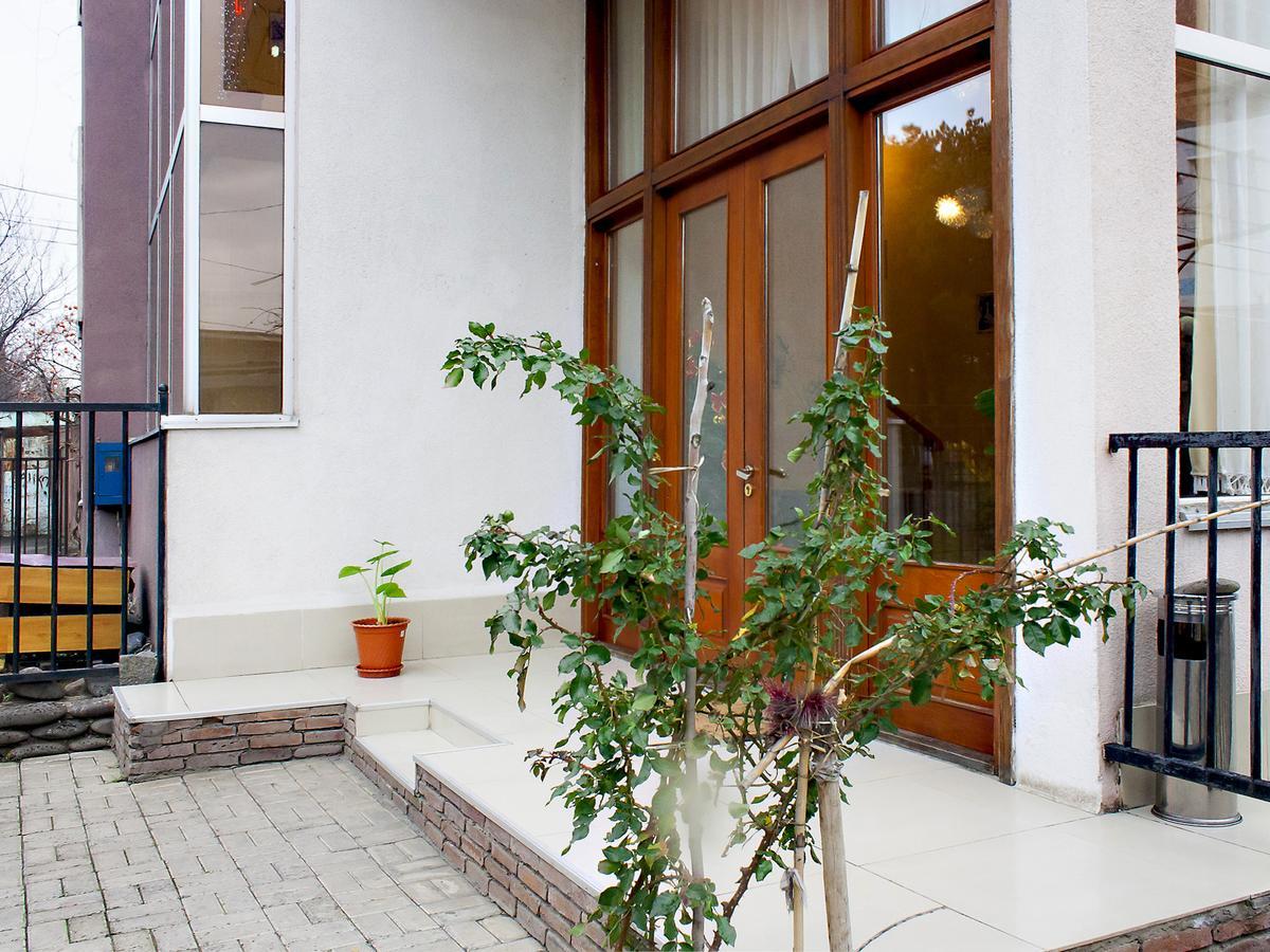 Hotel Skib Tbilisi Exterior foto